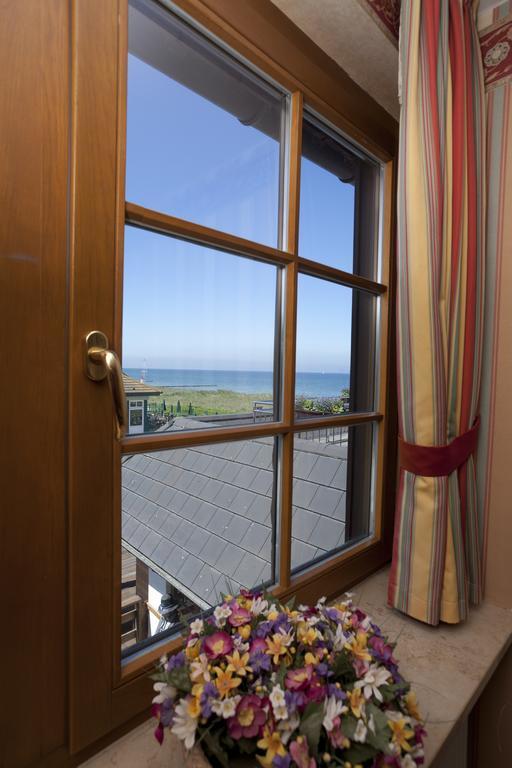 Moby Dick Hotel & Ferienwohnungen Wustrow  Esterno foto